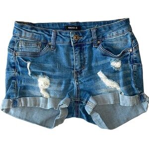 FOREVER 21 Distressed blue jean shorts in women’s size small